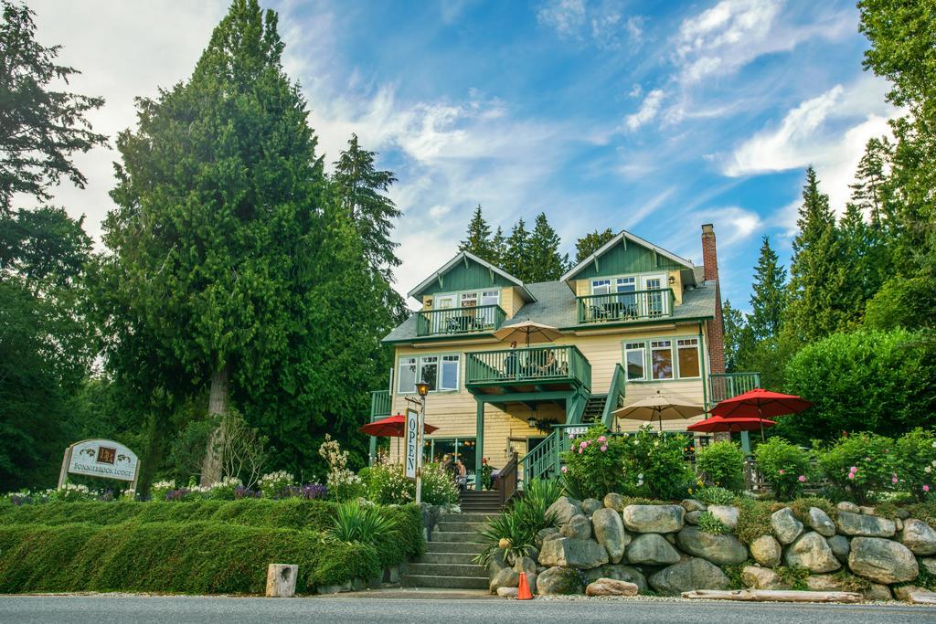 Bonniebrook Lodge Gibsons Bagian luar foto