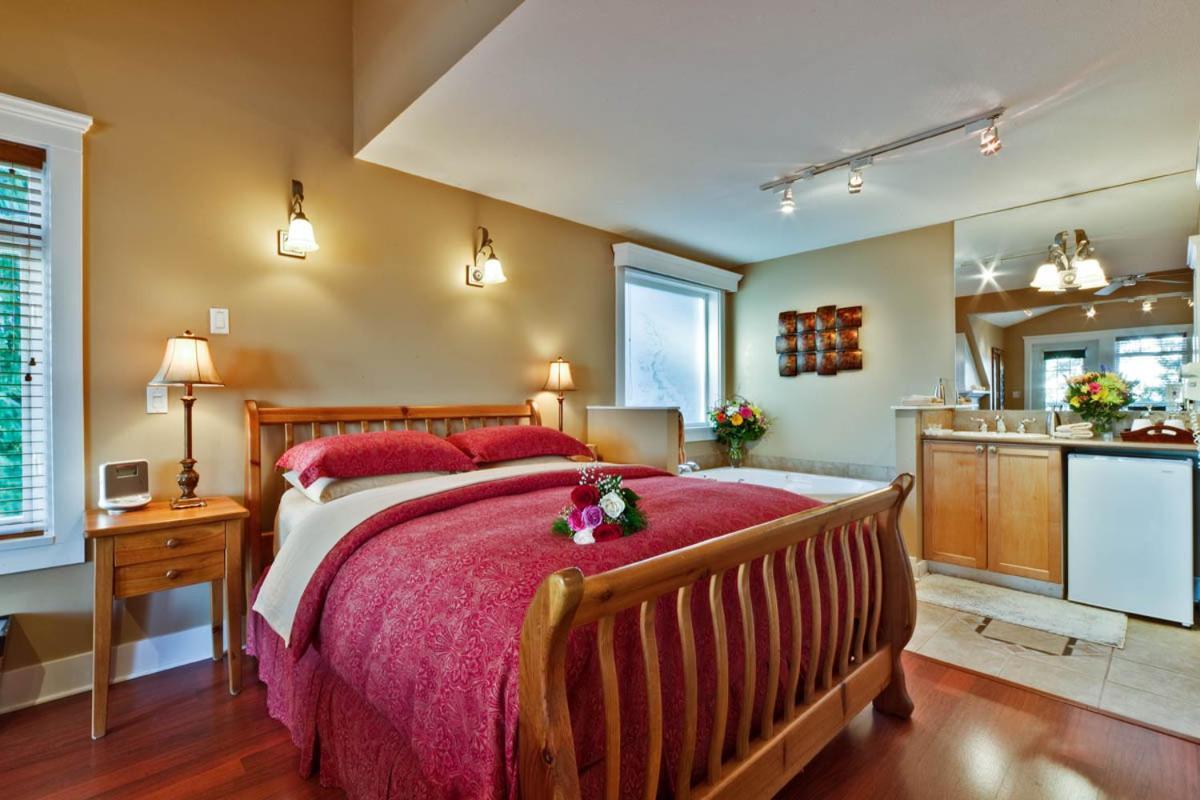 Bonniebrook Lodge Gibsons Bagian luar foto