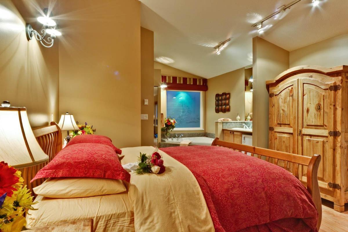 Bonniebrook Lodge Gibsons Bagian luar foto